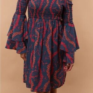 Keani Off-Shoulder Dress
Ginger Lei Navy